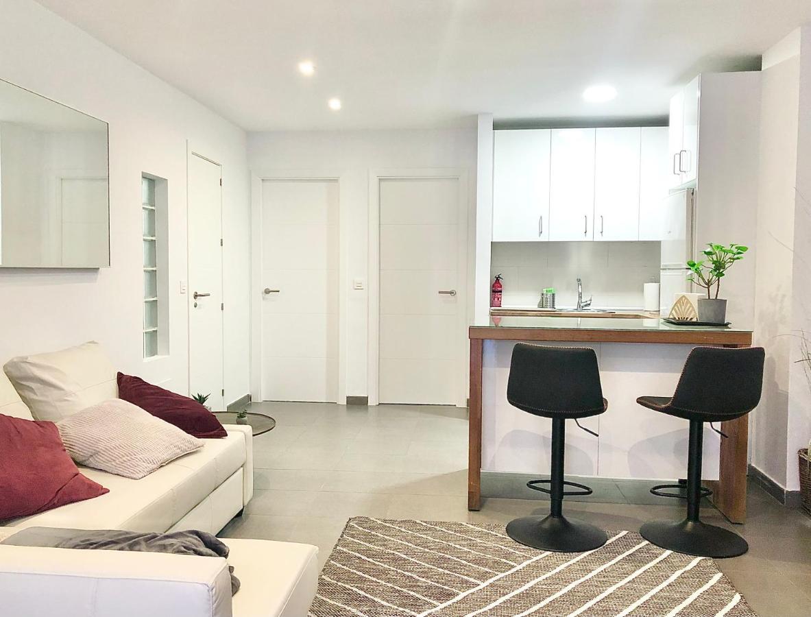 Varela Apartamentos B مالقة المظهر الخارجي الصورة