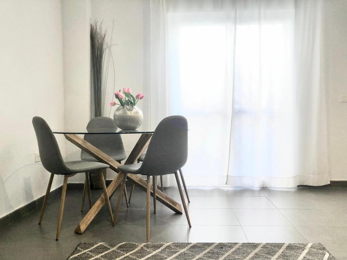 Varela Apartamentos B مالقة المظهر الخارجي الصورة